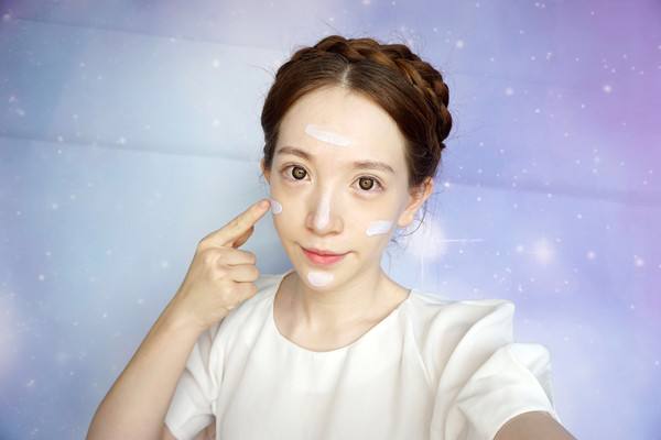 早上護(hù)膚五步驟讓你肌膚持久保濕